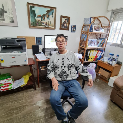 {{tenant.owner_avatar_url__ALT}}